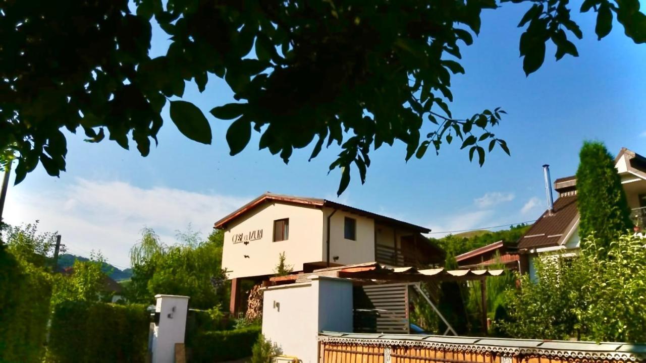 Casa Cu Muri Тиргу-Окна Екстер'єр фото